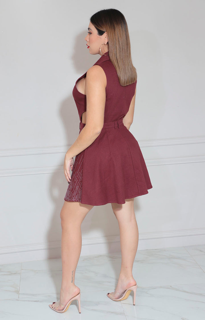 Vestido vino con brillos