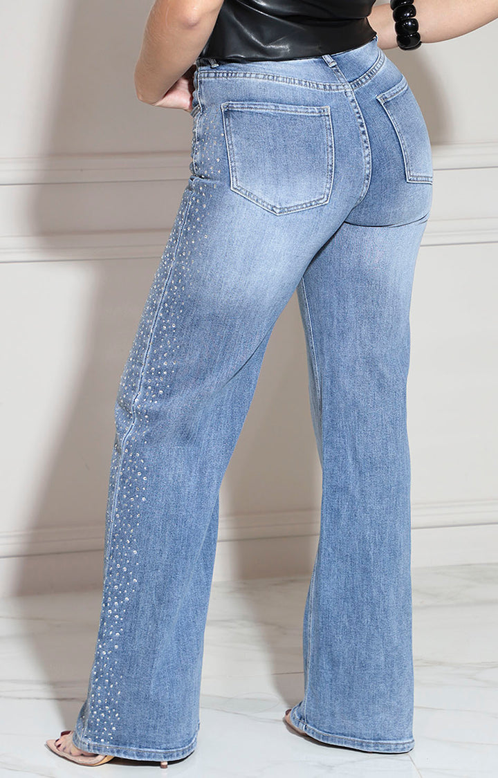Pantalón denim con brillos
