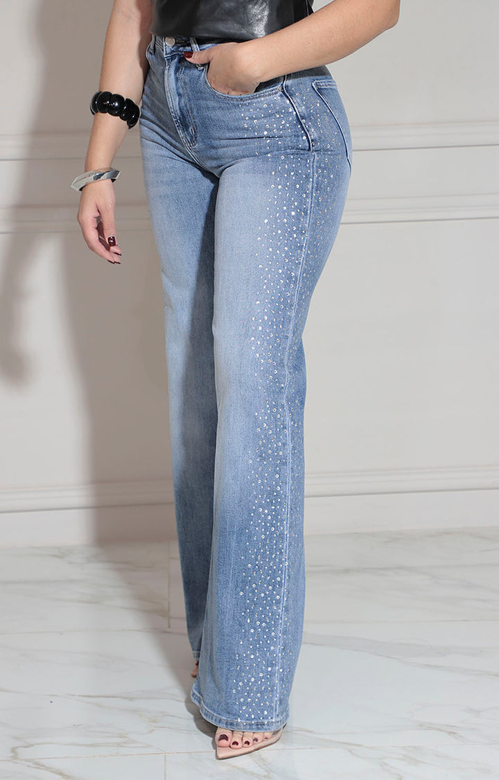 Pantalón denim con brillos