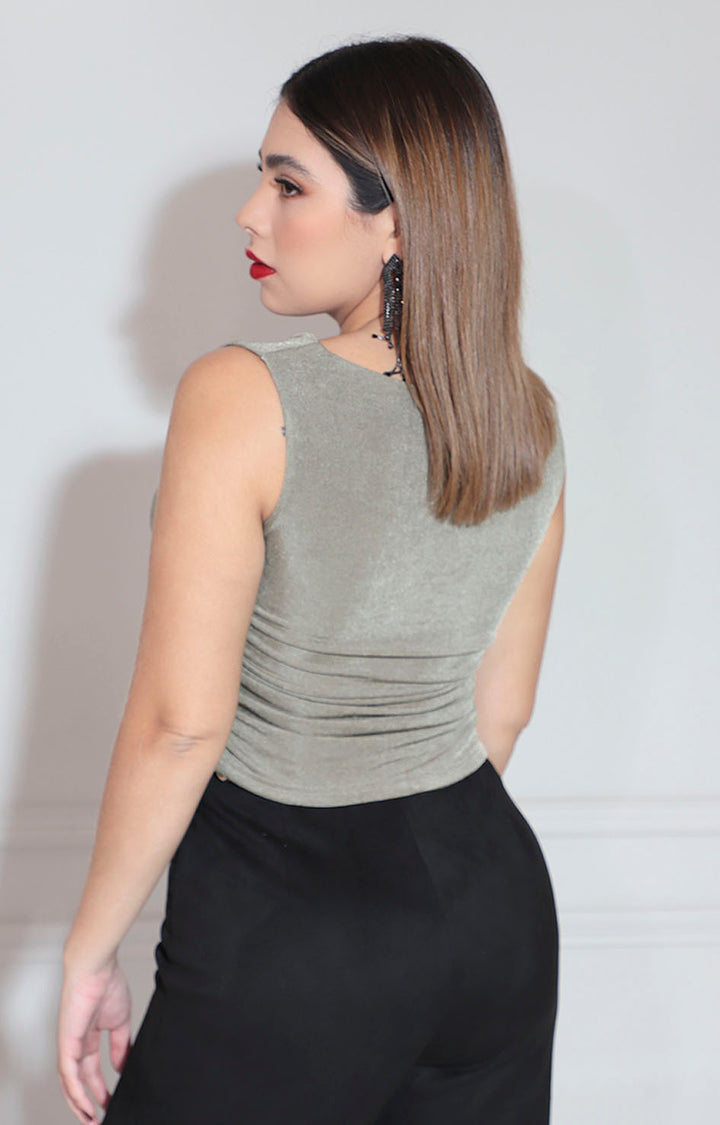 Blusa verde brillosa