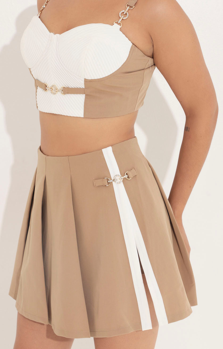 Conjunto beige con blanco - CONJUNTO Boutiquemirel 