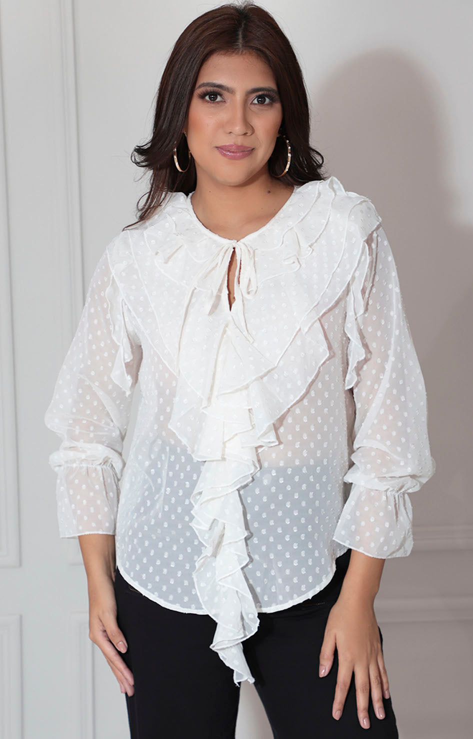 Blusa beige con olanes - BLUSA Boutiquemirel 