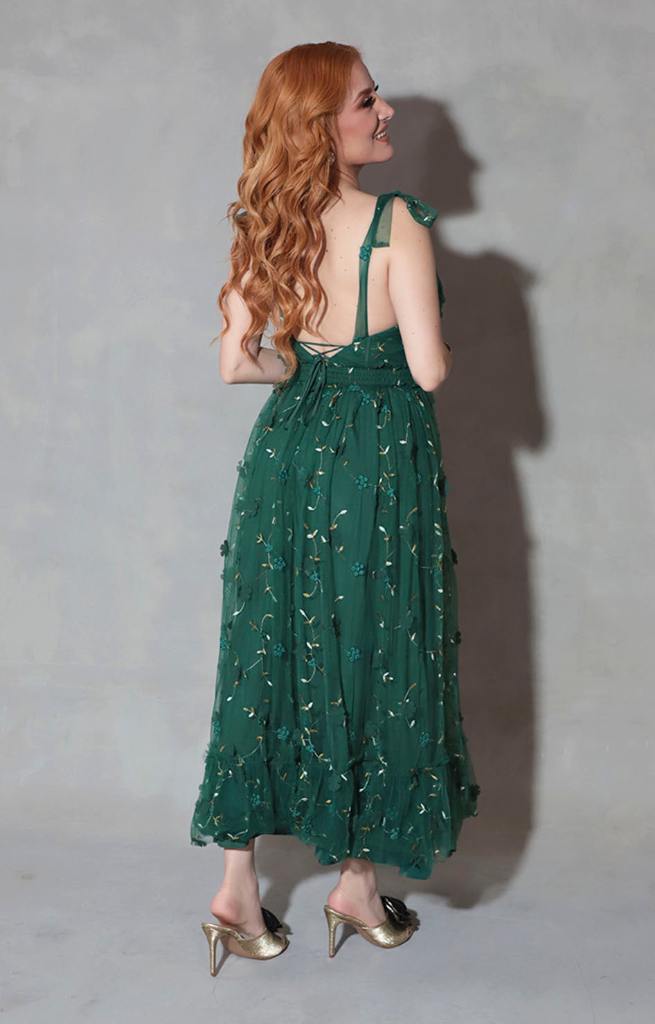 Vestido verde bordado - VESTIDO Boutiquemirel 
