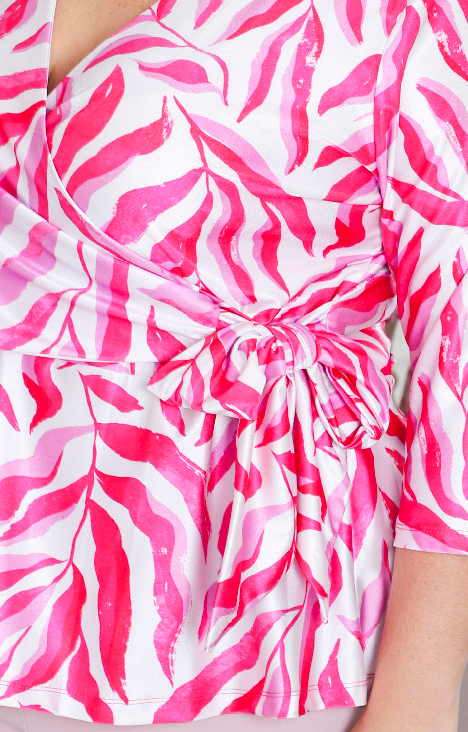 Blusa estampada con lazo