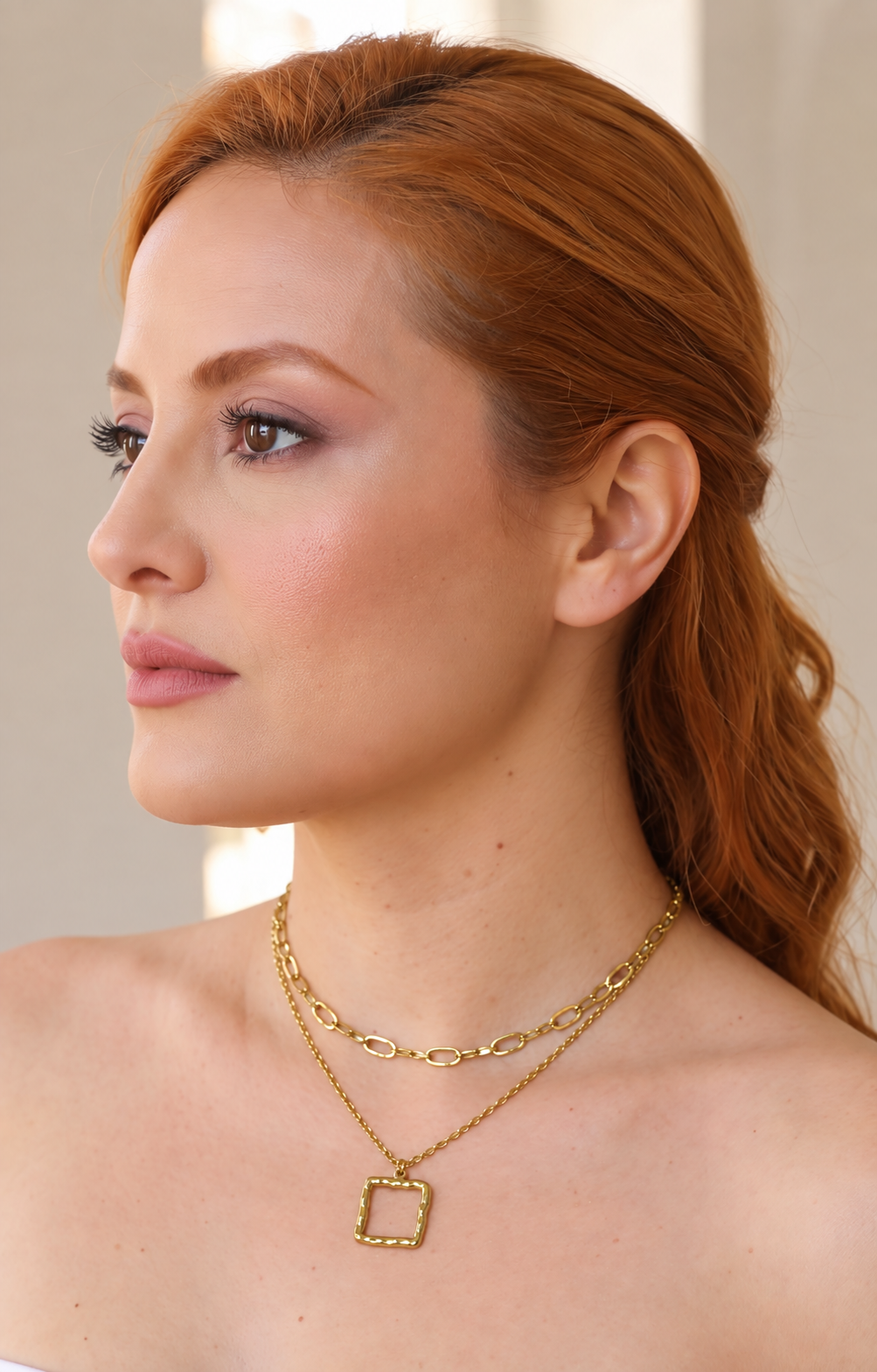 Collar doble cadena dorado