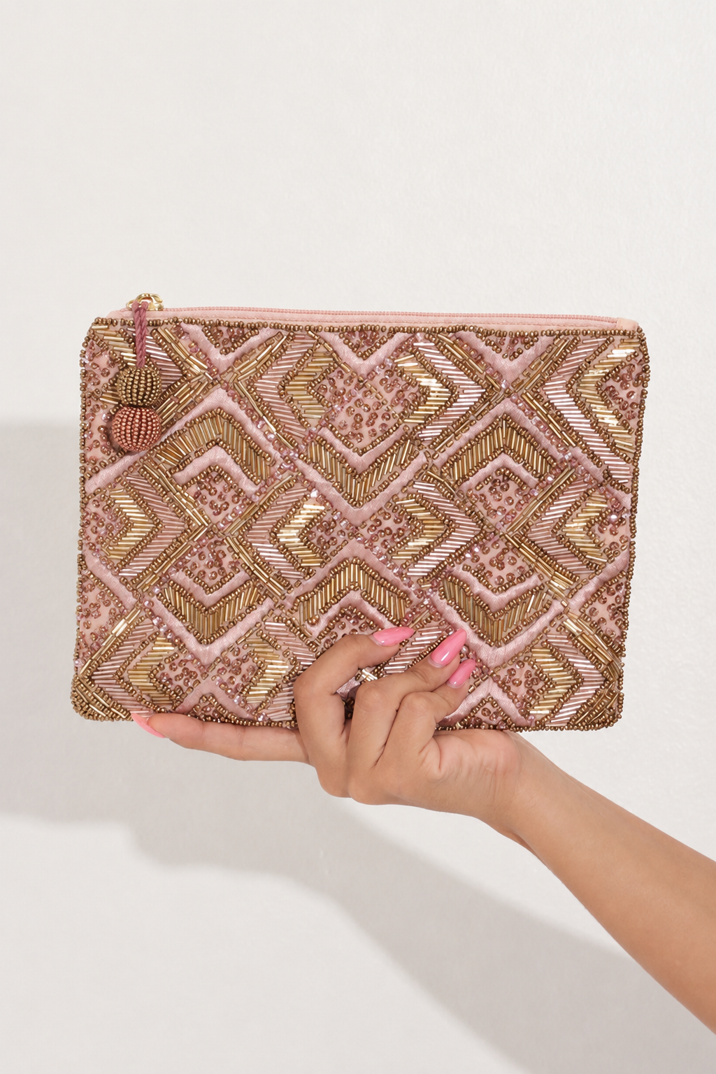 Bolsa beige bordada