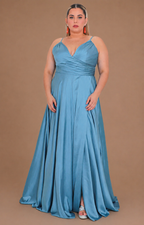 Vestido azul satinado con drapeado - VESTIDO LARGO CURVY Boutiquemirel 