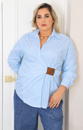 Blusa blanca y azul manga larga