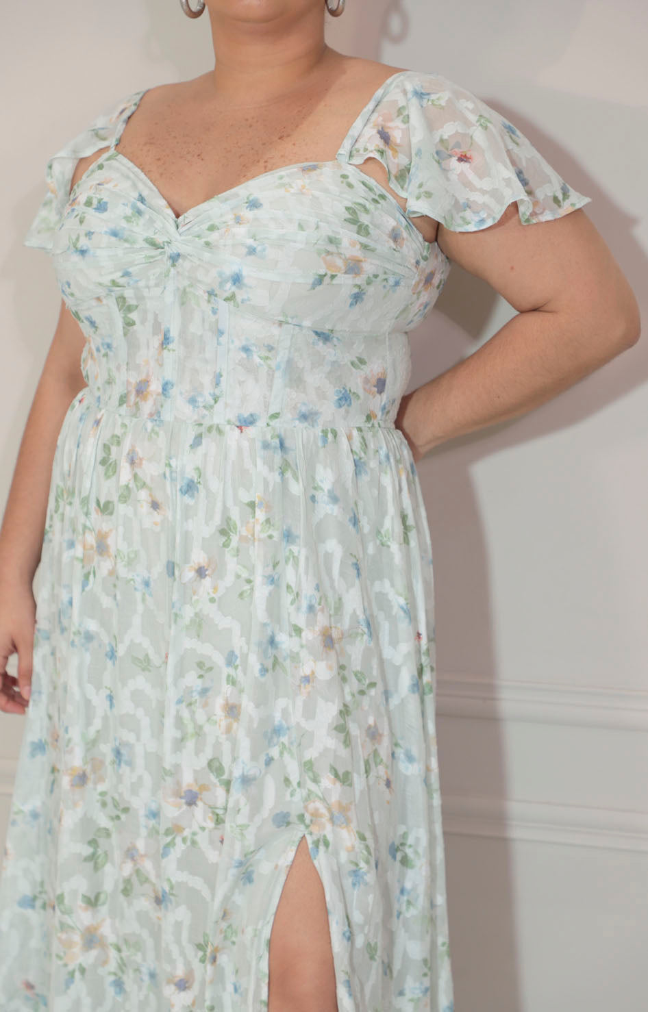 Vestido estampado con volante en manga y varillas - VESTIDO Boutiquemirel 