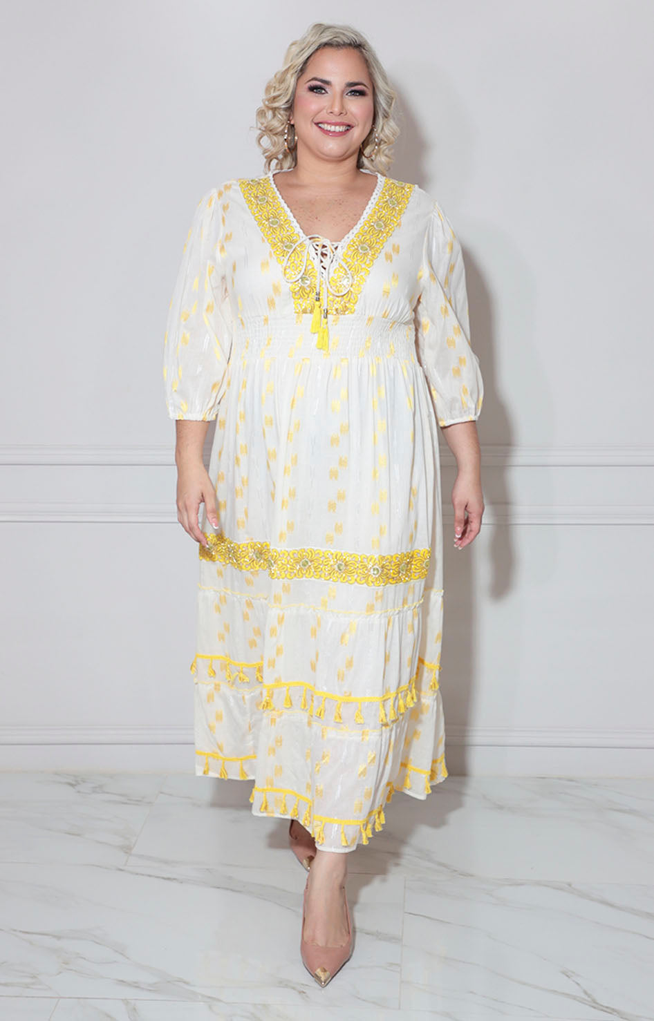 Vestido amarillo bordado - VESTIDO XL Boutiquemirel 