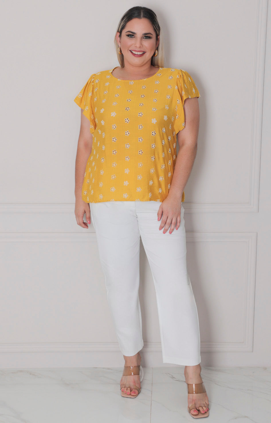 Blusa estampada con mangas volante - BLUSAS CURVY Boutiquemirel 