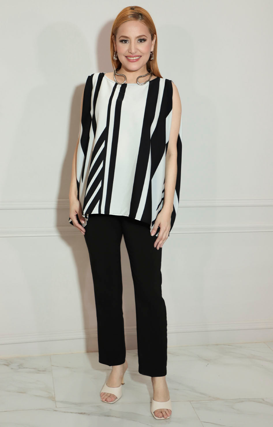 Blusa negra de rayas con manga mariposa - BLUSA Boutiquemirel 