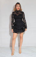 Vestido negro con volante - VESTIDO Boutiquemirel 