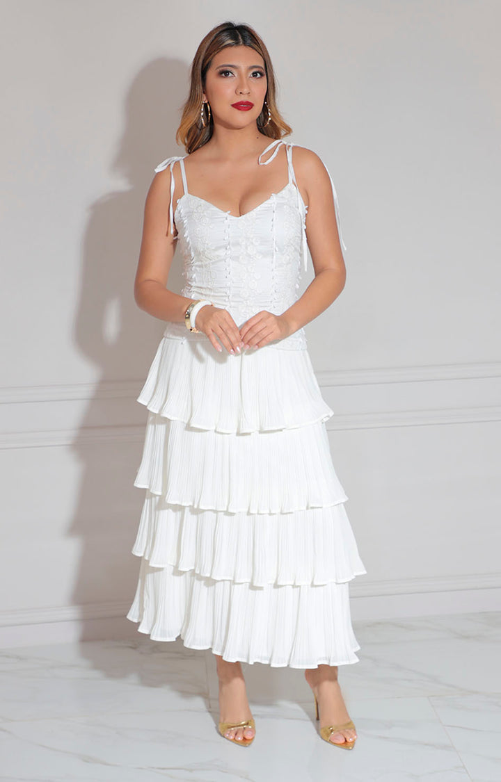 Vestido beige con volante