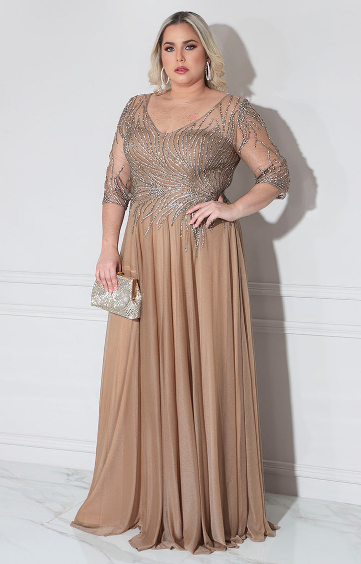 Vestido café con pedrería