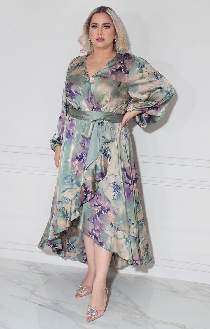 Vestido satín con flores