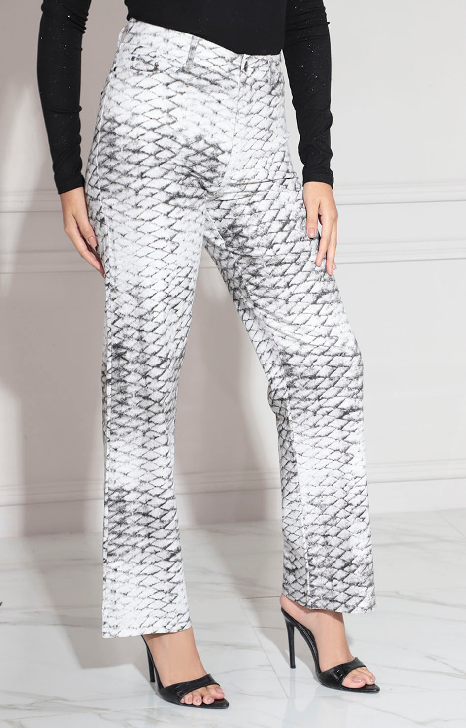 Pantalón gris estampado