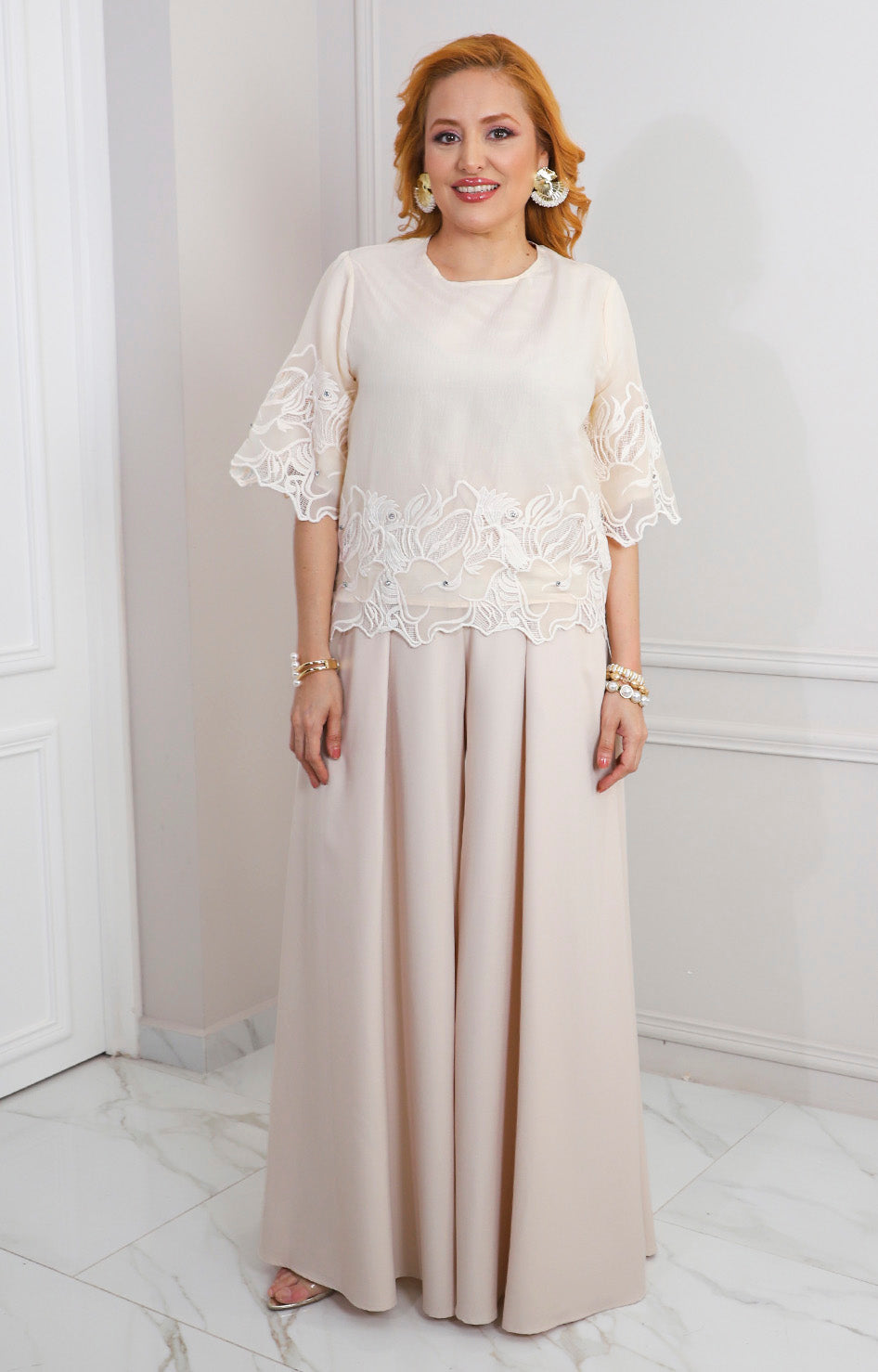 Blusa beige con bordado