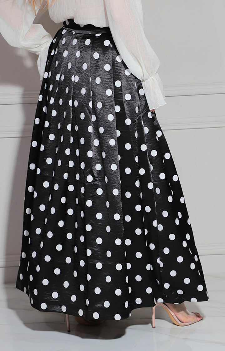 Falda negra estampada