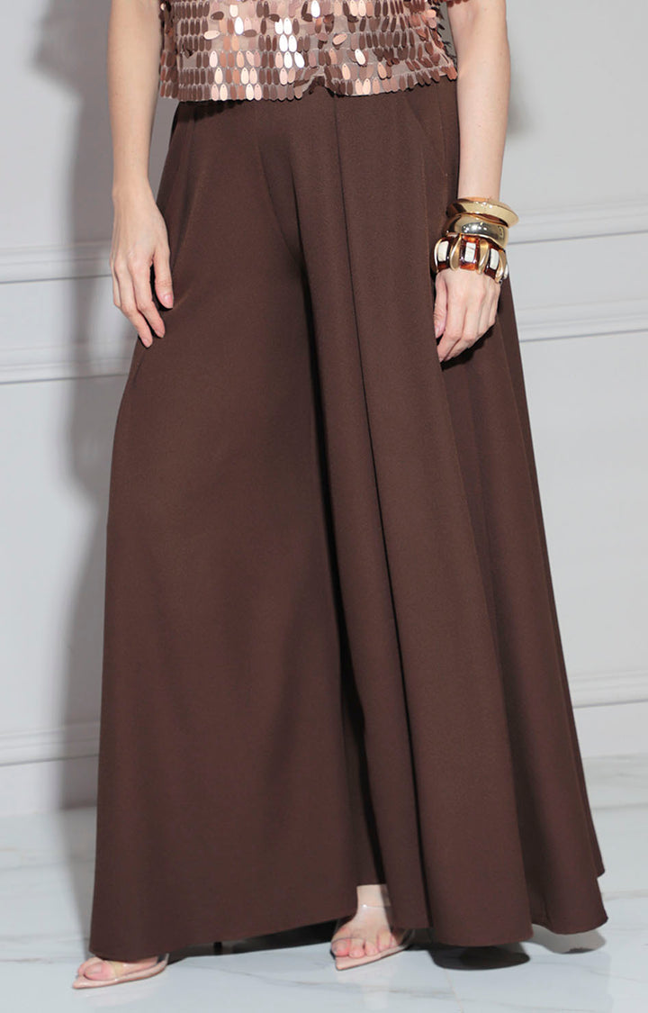 Pantalón café amplio