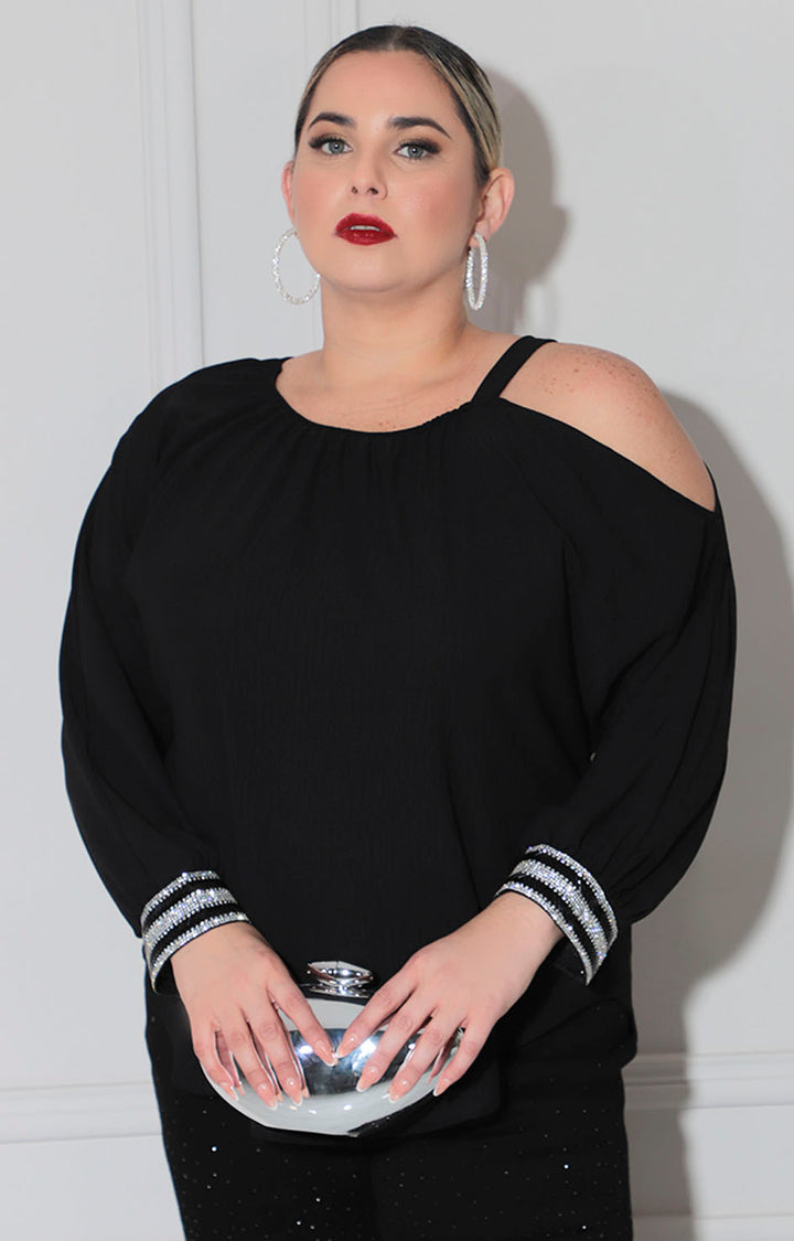 Blusa negra con plata