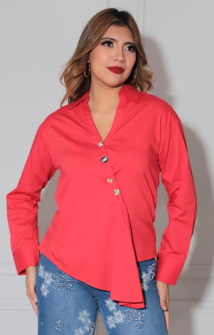 Blusa roja con manga larga