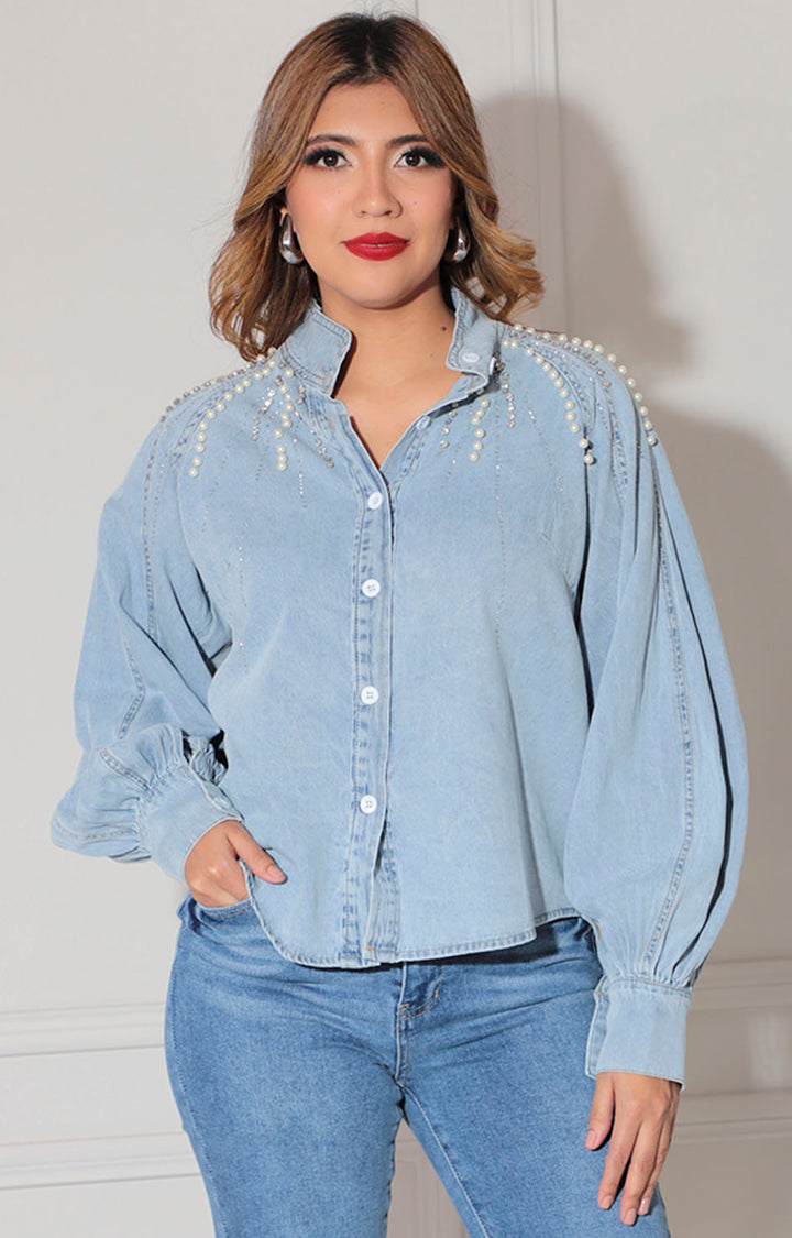 Blusa de mezclilla con brillos