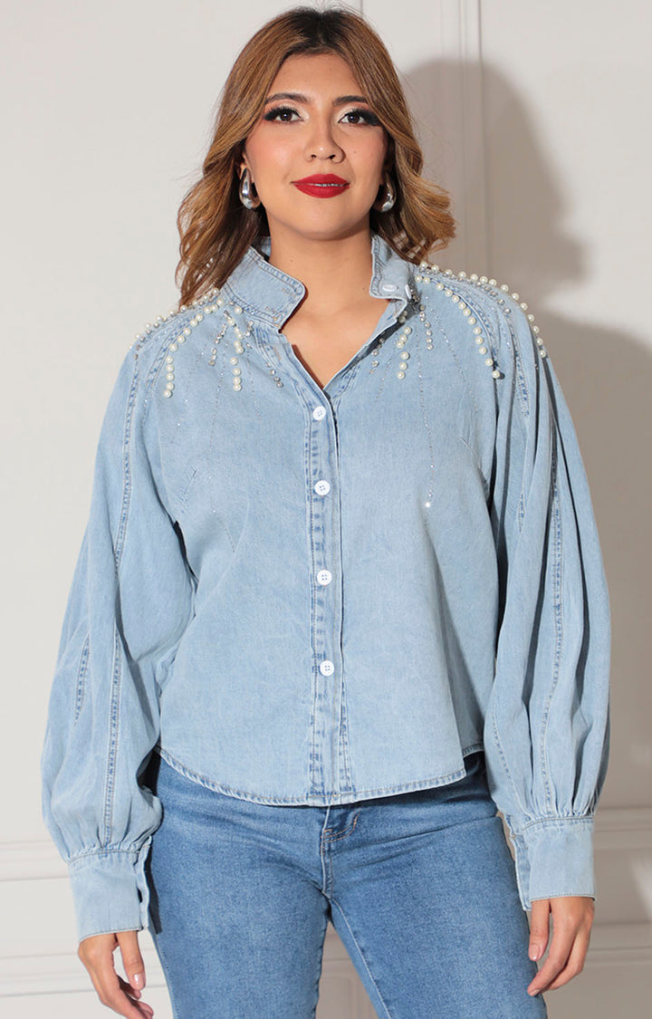 Blusa de mezclilla con brillos