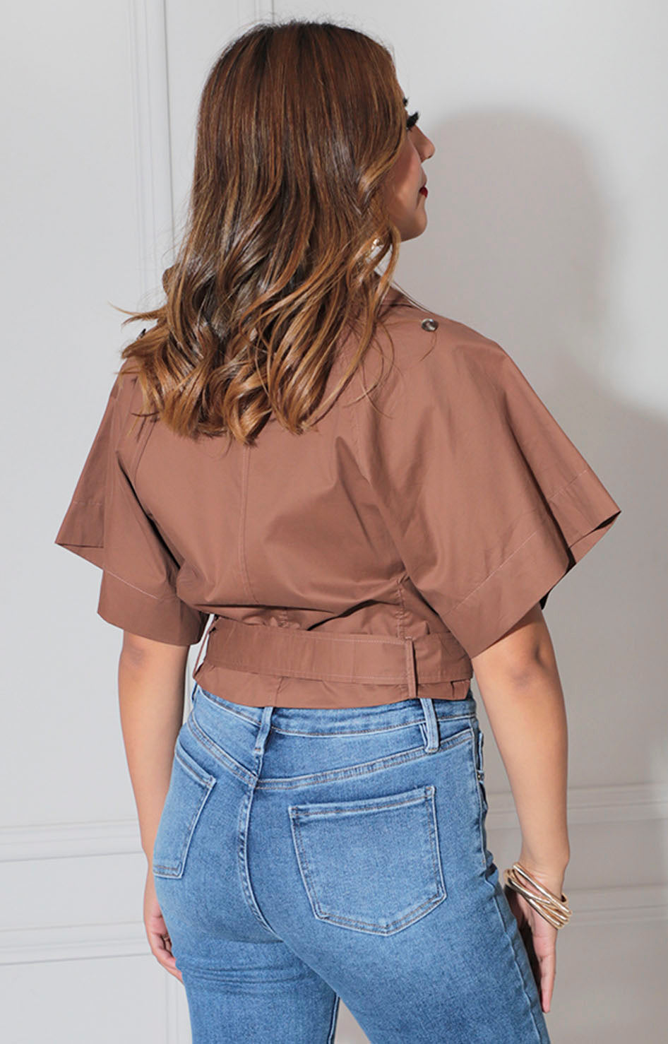 Blusa café con botones