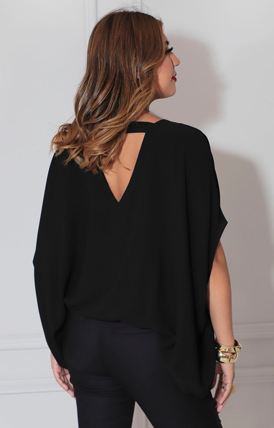 Blusa negra amplia