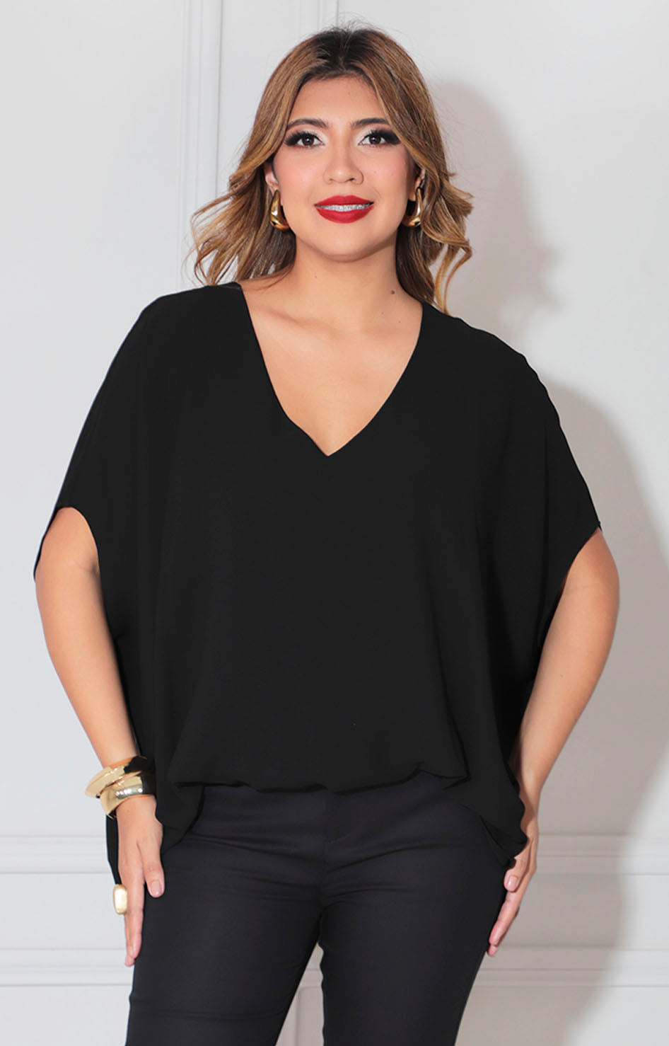 Blusa negra amplia