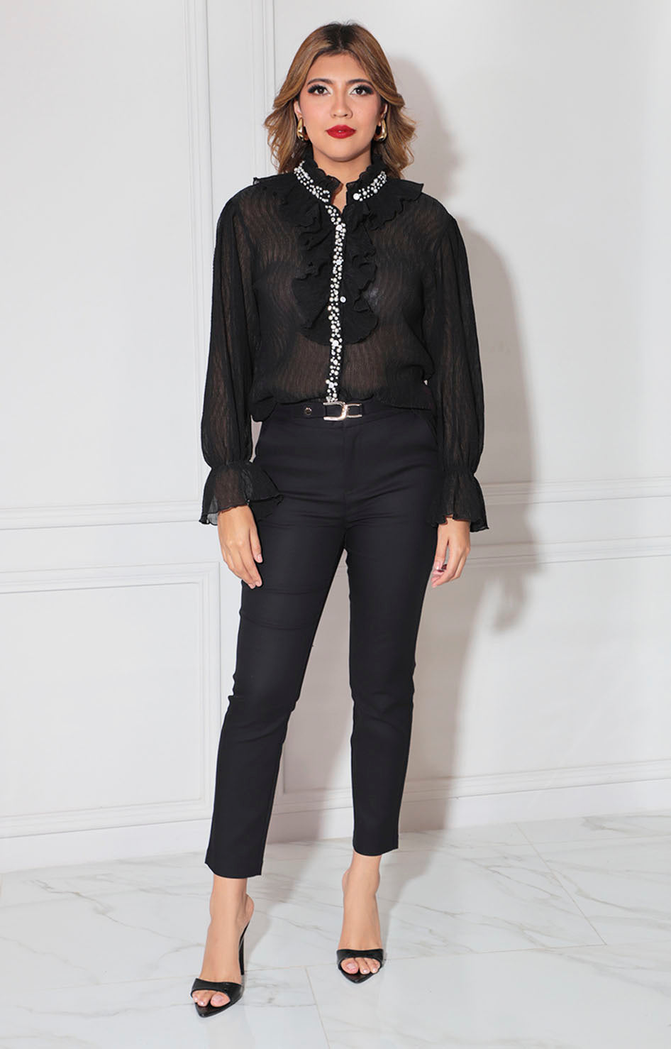 Blusa negra con brillos