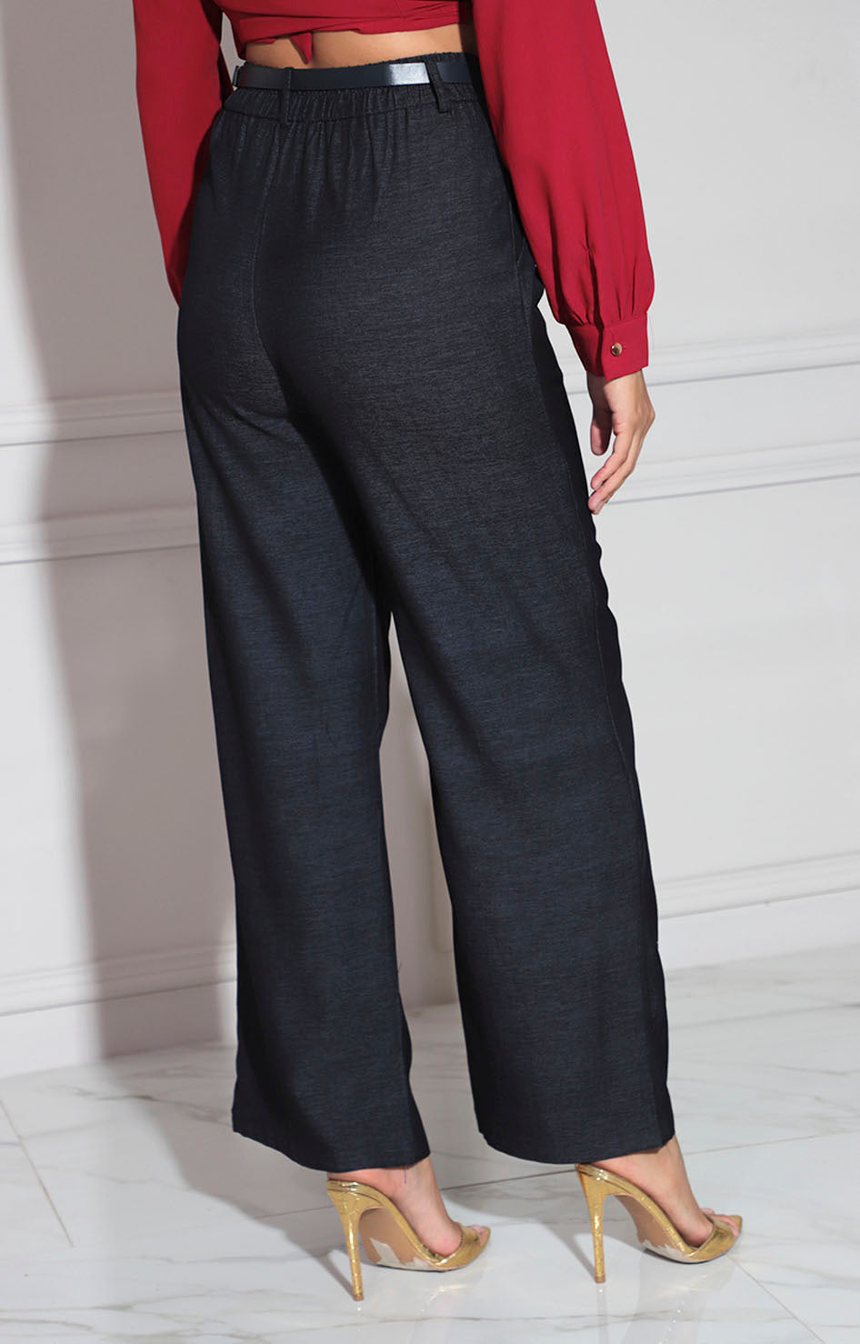 Pantalón azul obscuro