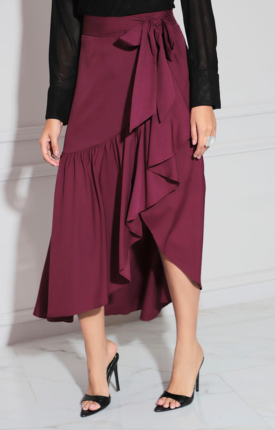 Falda vino con volante