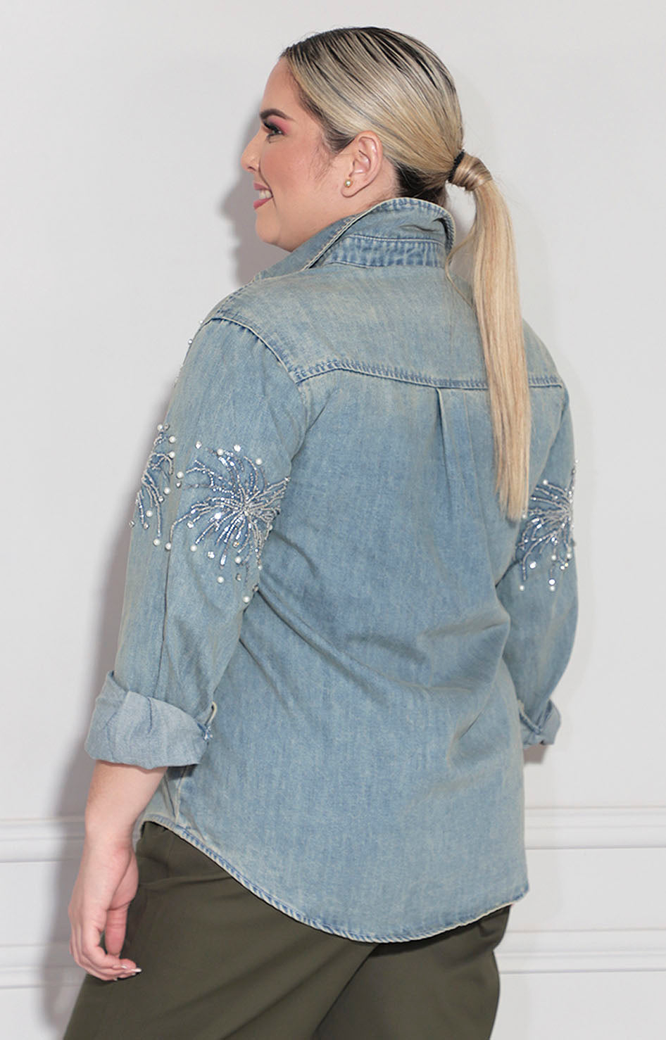 Camisera denim con brillos