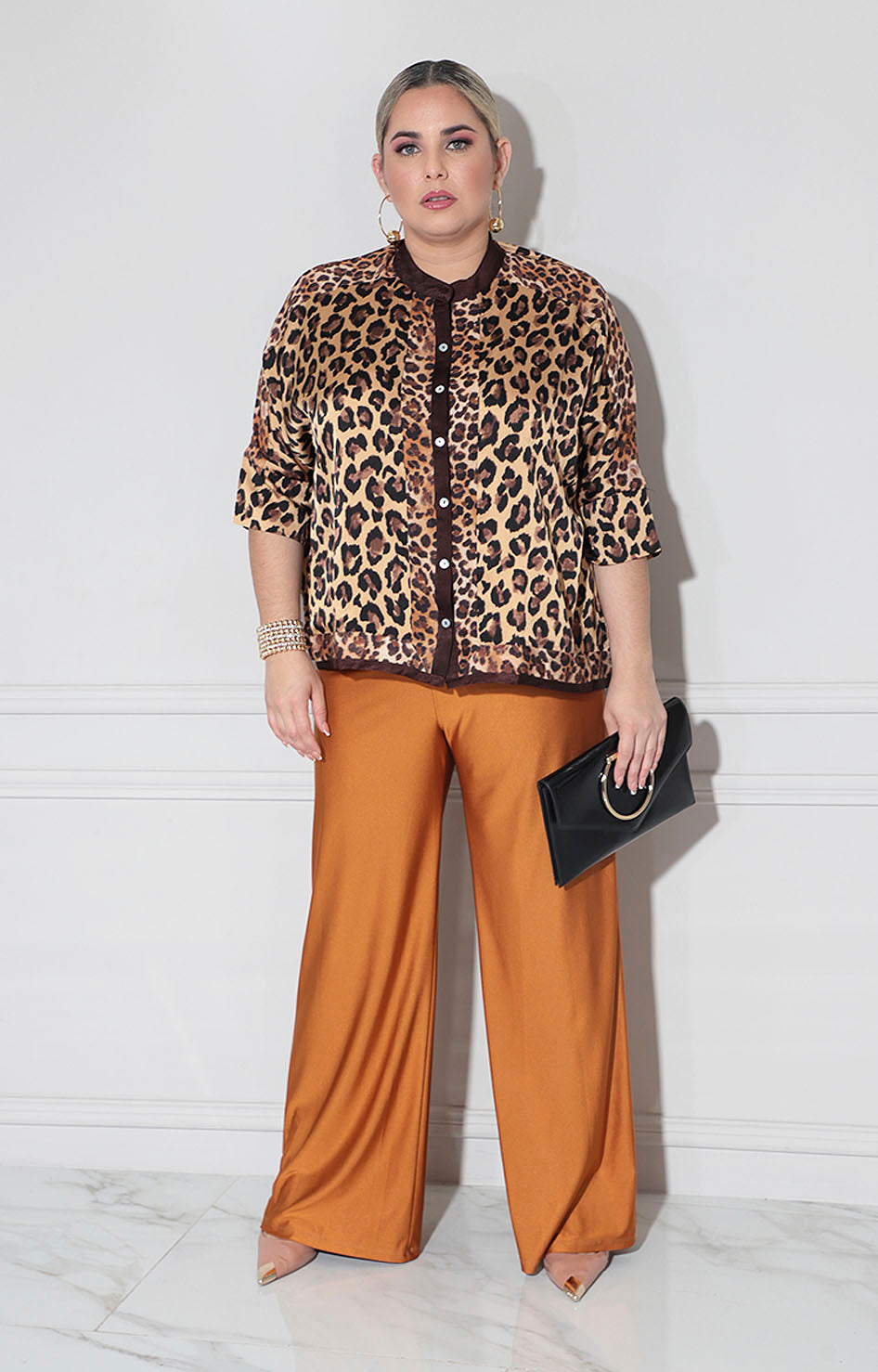 Blusa café estampada