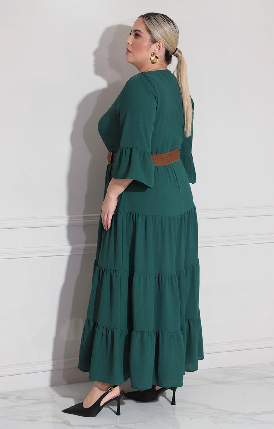 Vestido verde con cinturón