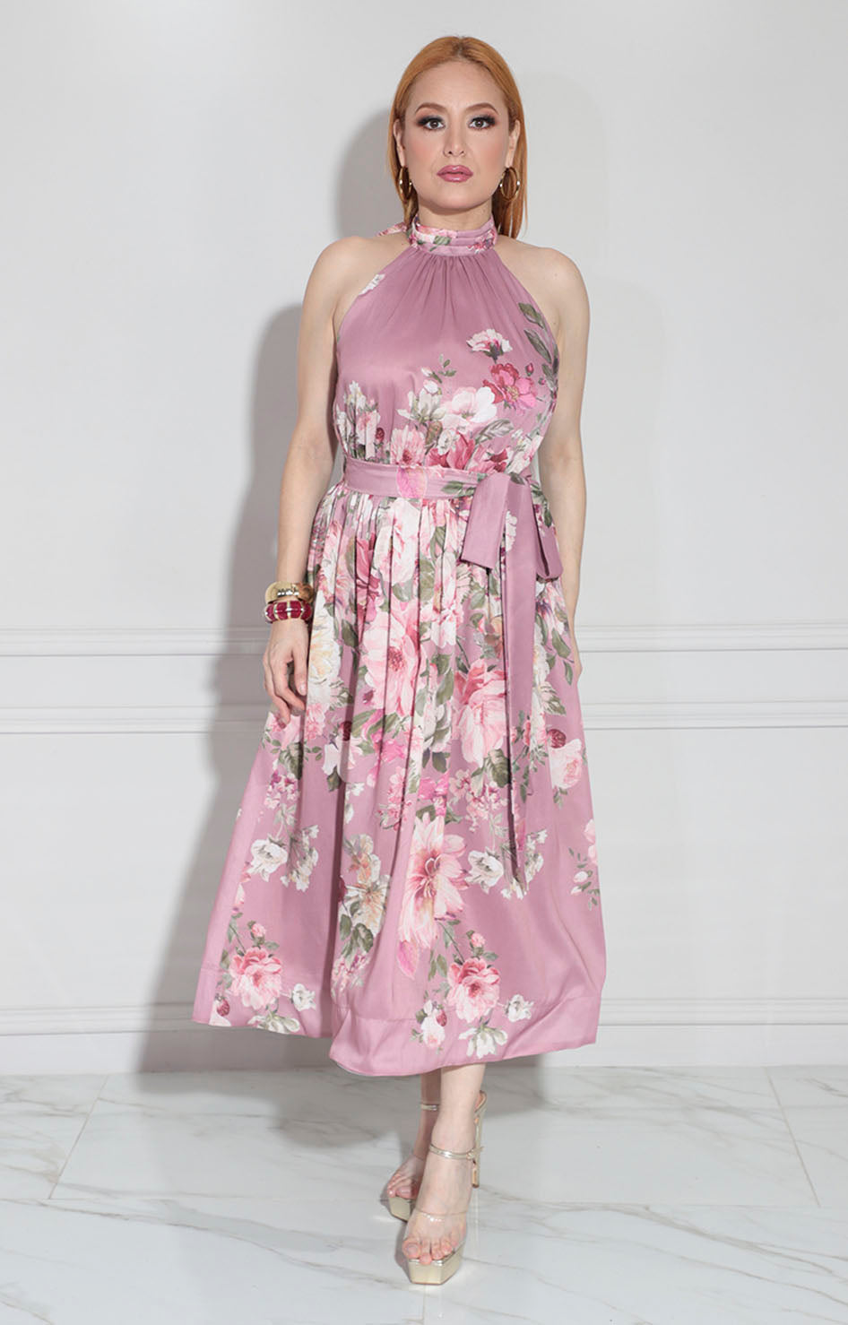 Vestido rosa con flores