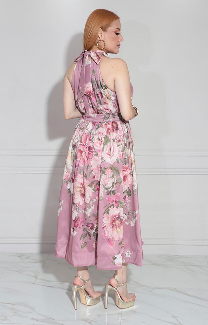 Vestido rosa con flores