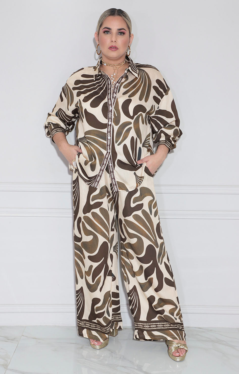 Conjunto beige floral