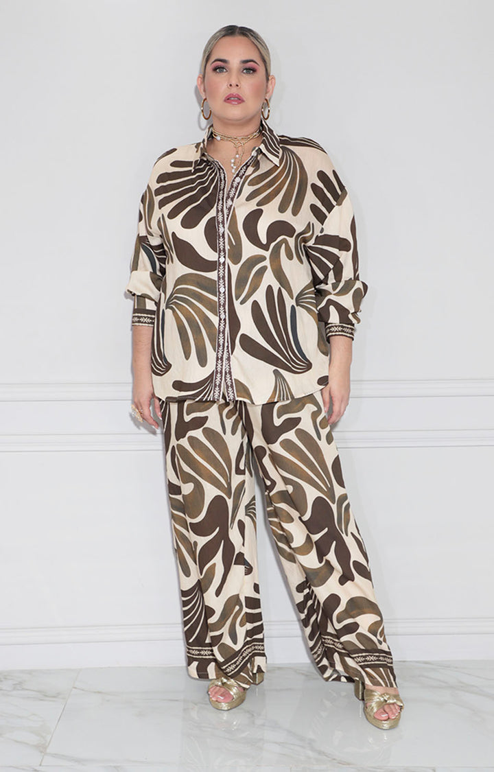 Conjunto beige floral