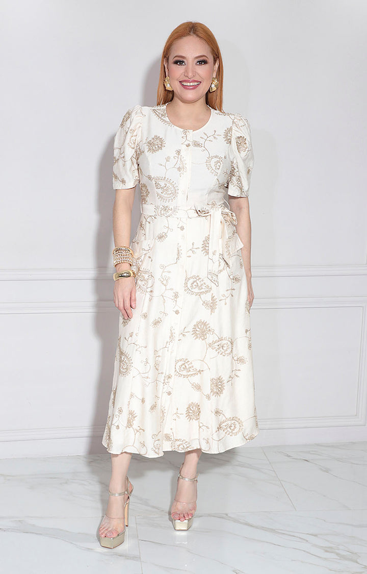 Vestido beige bordada