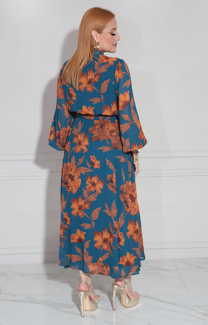 Vestido azul con hojas