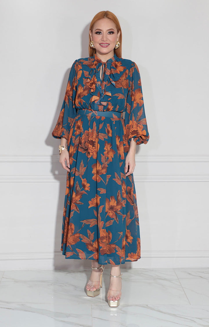 Vestido azul con hojas