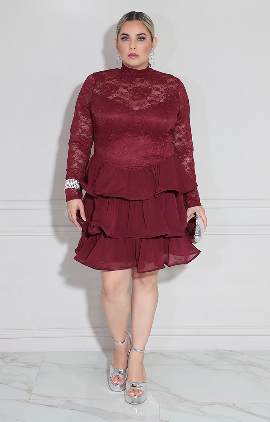 Vestido vino con olanes