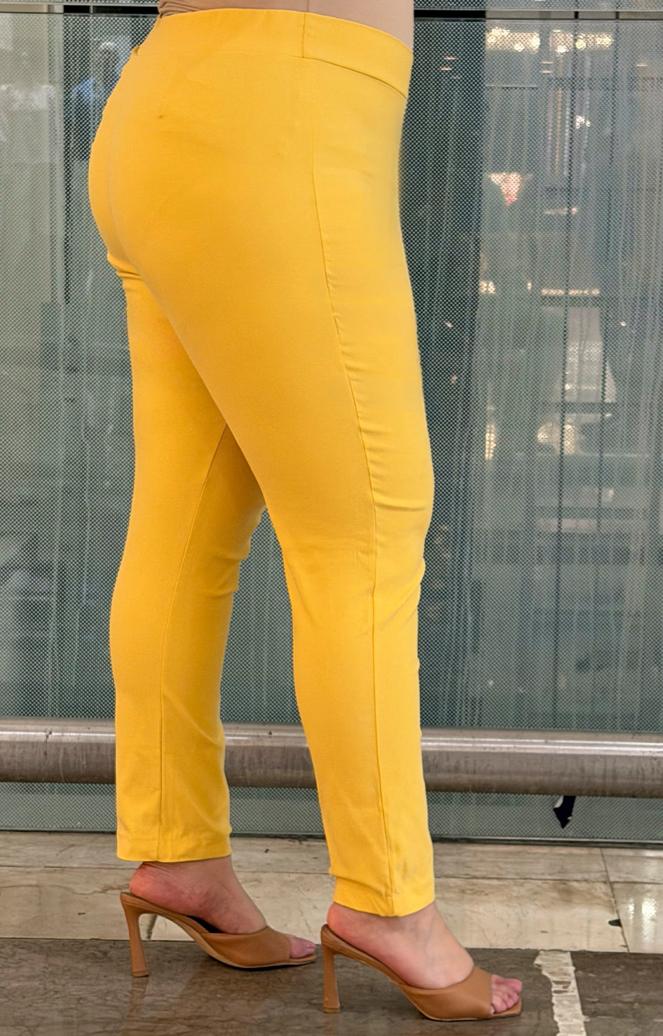 Pantalón strechts corte V - PANTALON CURVY Boutiquemirel 