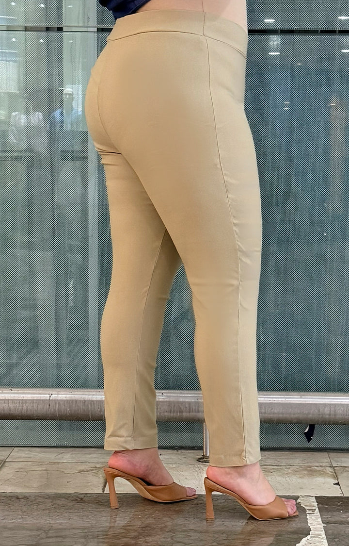 Pantalón beige strech V - PANTALON CURVY Boutiquemirel 
