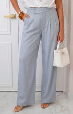 Pantalón recto con bolsas