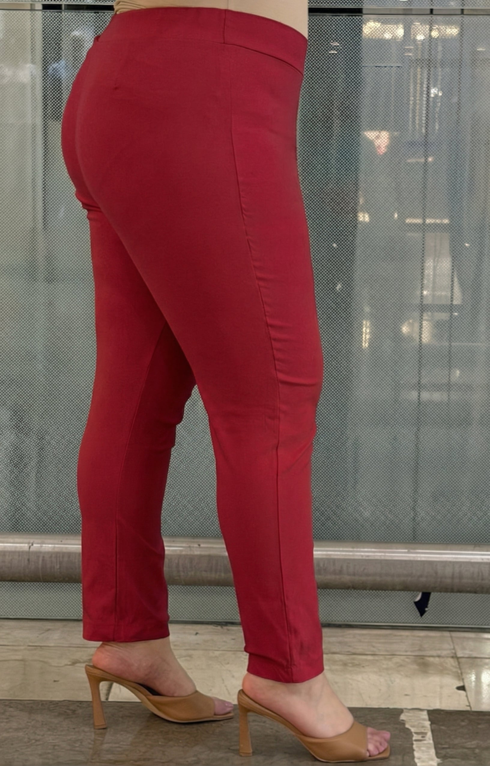 Pantalón strechts corte V - PANTALON CURVY Boutiquemirel 