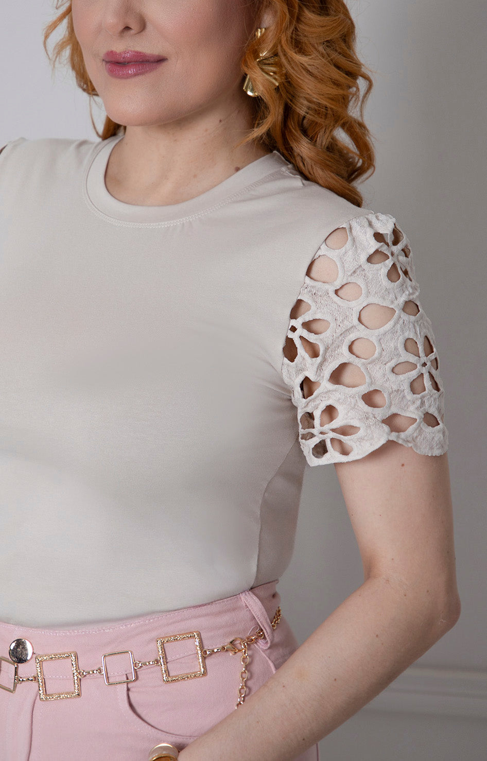 Blusa con mangas guipiur - BLUSAS REGULAR Boutiquemirel 